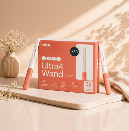 Caja original de 30 varitas Mira Ultra4 para seguimiento de fertilidad y salud hormonal con LifeBodyCycles.